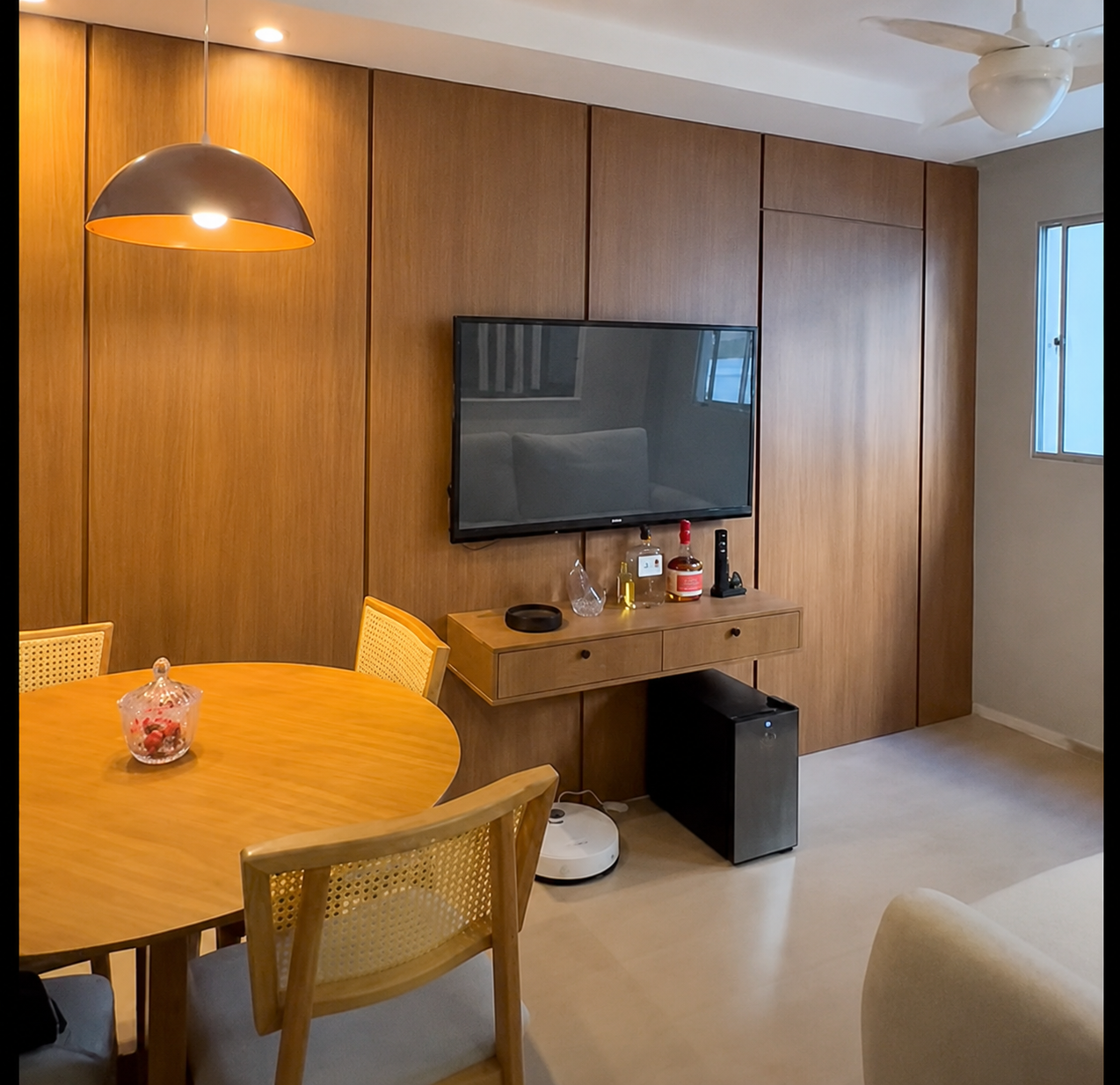Sala de jantar planejada integrada para momentos de convivência